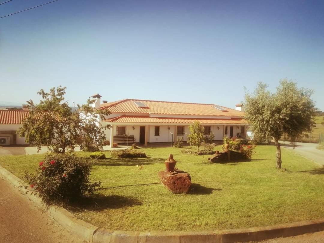 Moradia Gemea 2 Em Herdade Santa Marta Zebreira Exterior photo